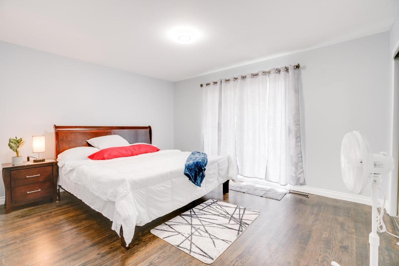 Furnished Family Home Near Toronto - Great Location Game Room - Backyard - Parking & Self Checkin Pickering Exterior photo